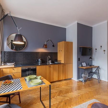 Fox Center Apartments ゾンブキ エクステリア 写真