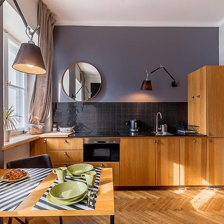 Fox Center Apartments ゾンブキ エクステリア 写真