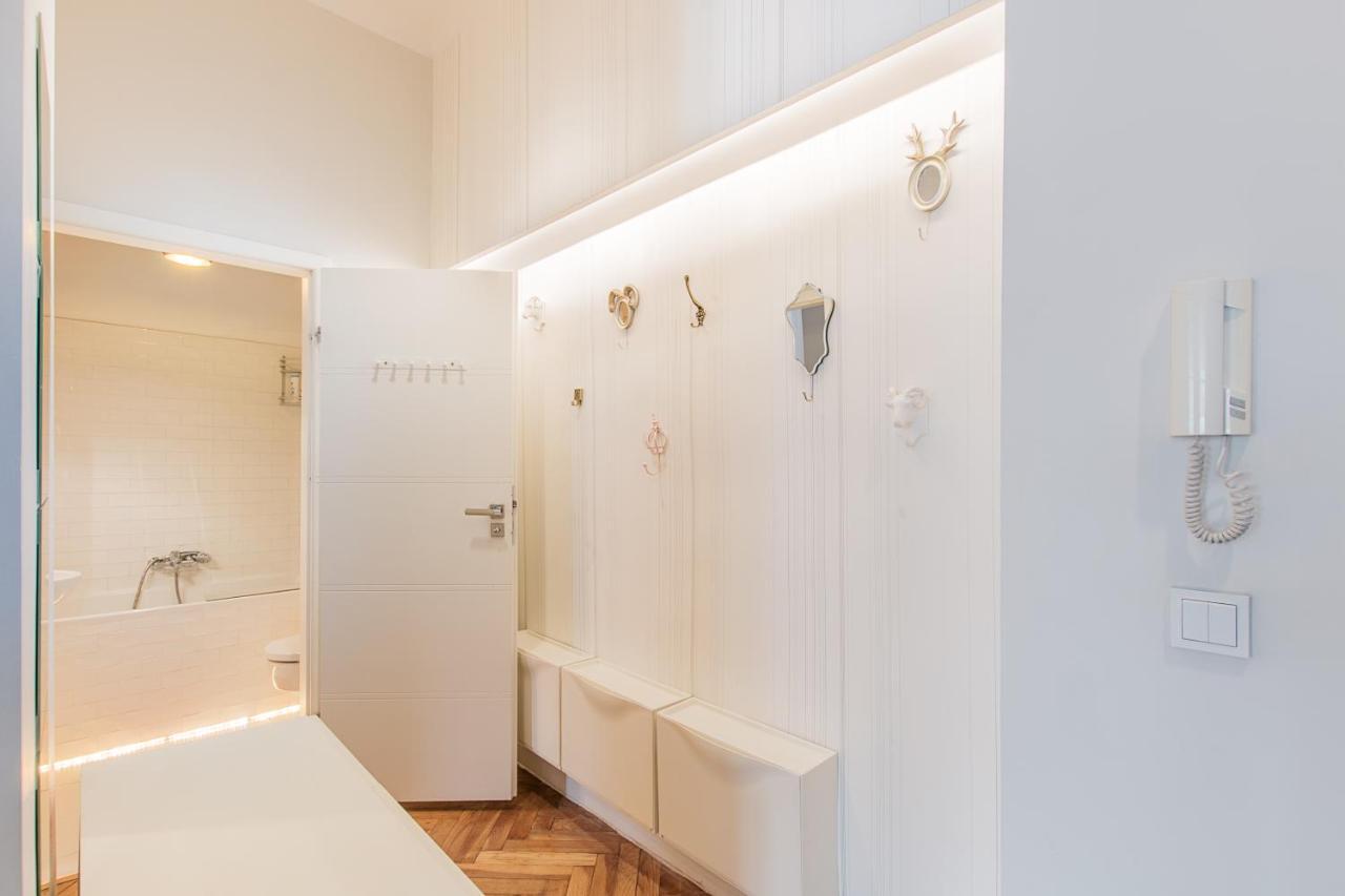 Fox Center Apartments ゾンブキ エクステリア 写真
